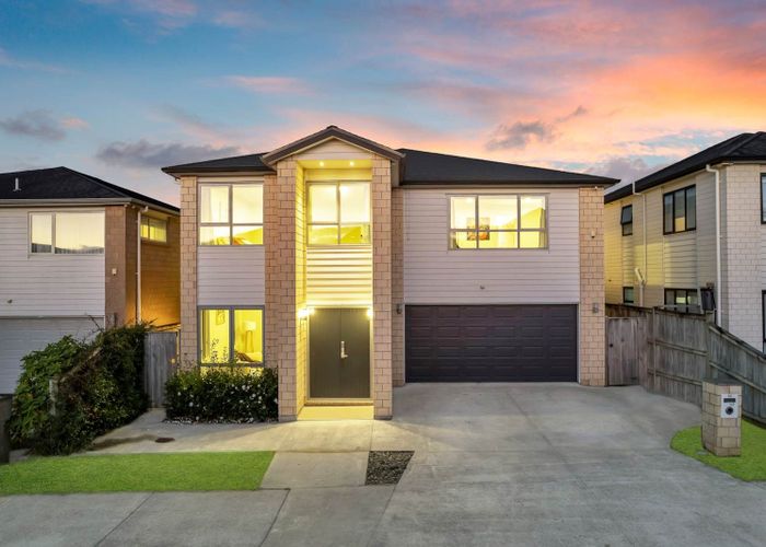  at 10 Fong Road, Flat Bush, Manukau City, Auckland