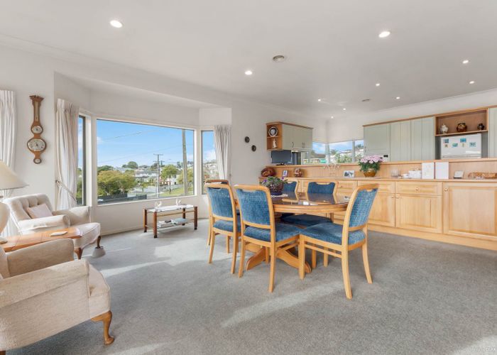  at 124 Terry Street, Blockhouse Bay, Auckland