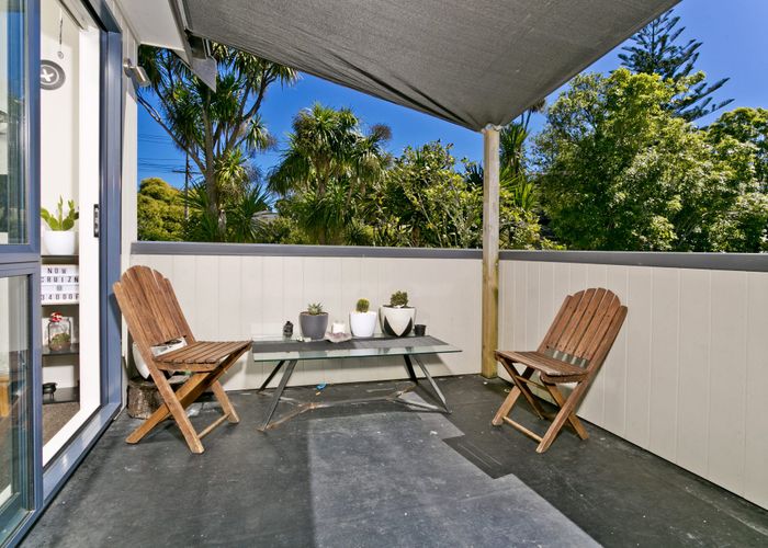  at 1/48 Tauhinu Road, Greenhithe, North Shore City, Auckland