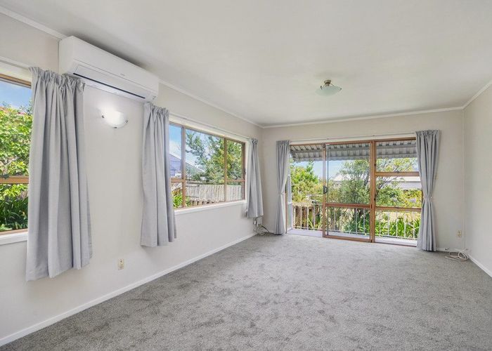  at 2/501 Richardson Road, Mount Roskill, Auckland