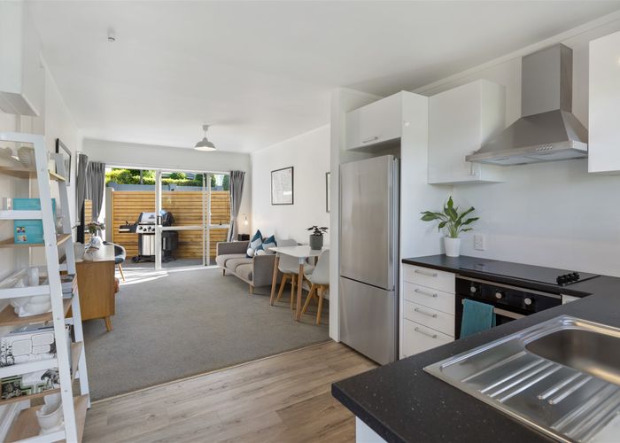  at 4/22 Wynyard Road, Mount Eden, Auckland