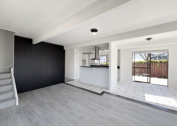  at 131 Oaktree ave, Browns Bay, North Shore City, Auckland