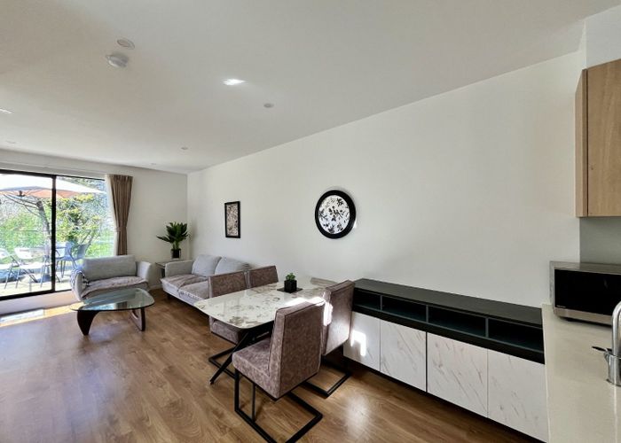  at 17/26 Springvale Drive, Fairview Heights, North Shore City, Auckland