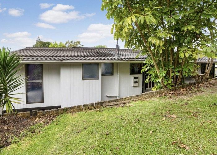  at 69 Peach Road, Glenfield, North Shore City, Auckland