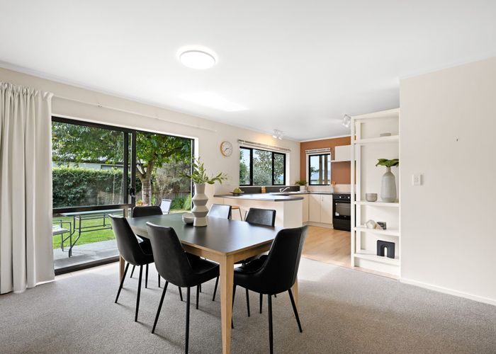  at 15 Aldona Place, Fairview Downs, Hamilton