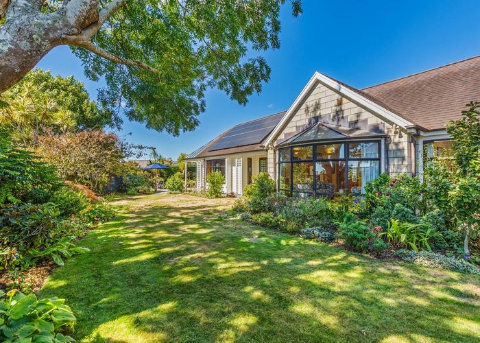  at 12A Tamati Place, Merrilands, New Plymouth, Taranaki