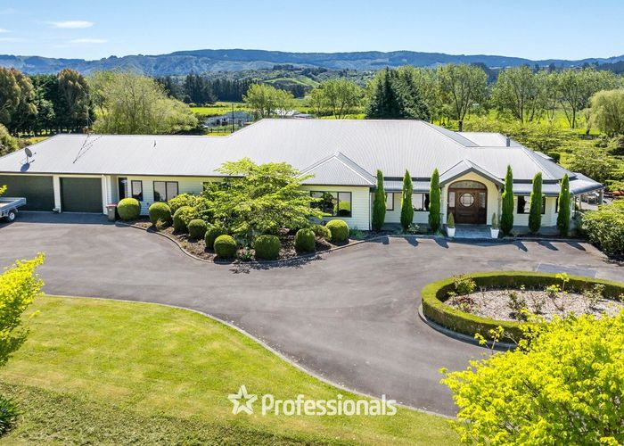  at 118 Colletts Road, Mangaroa, Upper Hutt, Wellington