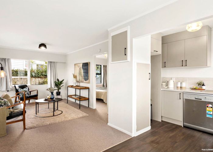  at 2/49 Western Springs Road, Morningside, Auckland City, Auckland