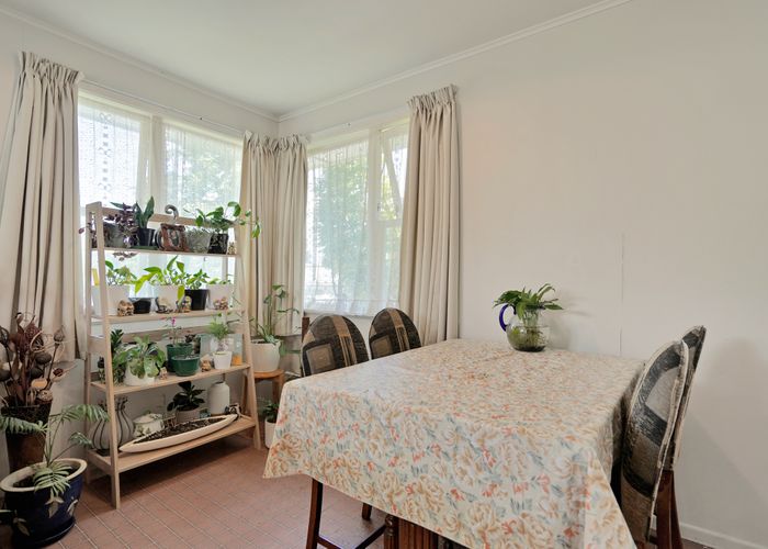  at 4 Aronui Terrace, Kelston, Auckland