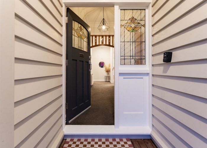  at 10 Windsor Street, Opoho, Dunedin