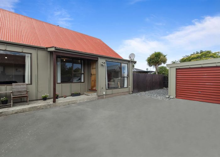  at 2/66 Lakewood Drive, Burwood, Christchurch