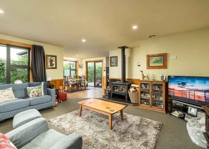  at 18 Mclean Street, Glenavy, Waimate, Canterbury