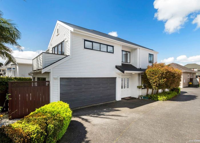  at 16 Kiwitea Street, Sandringham, Auckland