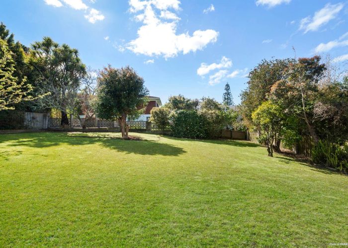  at 471A Glenfield Road, Glenfield, Auckland