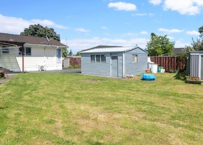 at 64 Sunlands Drive, Manurewa, Manukau City, Auckland