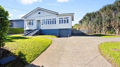  at 1B Lunn Avenue, Mount Wellington, Auckland