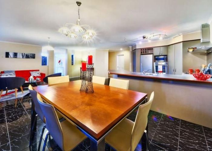  at 7 Pittville Place, Henderson, Auckland