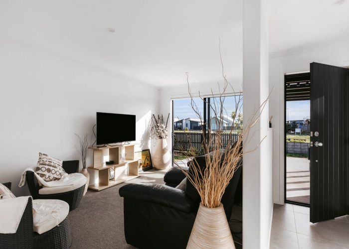  at 20 Atutahi Lane, Papamoa, Tauranga, Bay Of Plenty