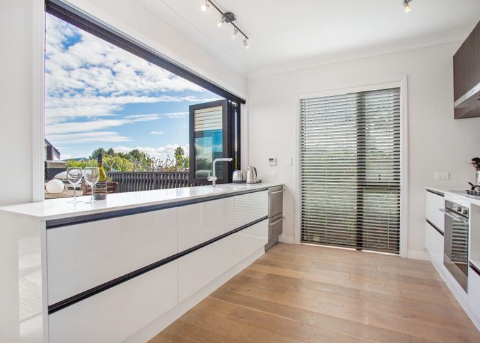  at 1F EVERSLEIGH ROAD, Belmont, Auckland