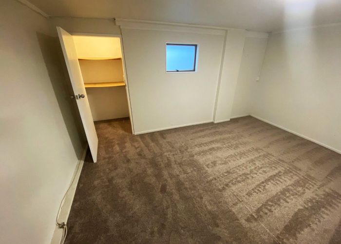  at 89 Chelsea View Drive, Chatswood, Auckland