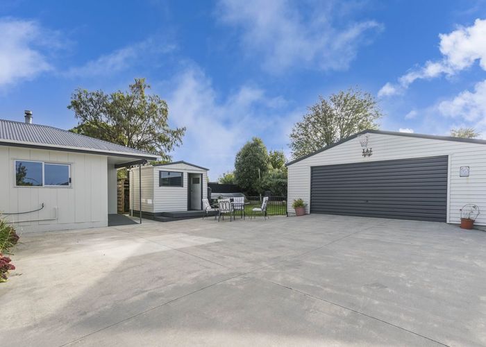  at 8 Ayr Street, Balclutha