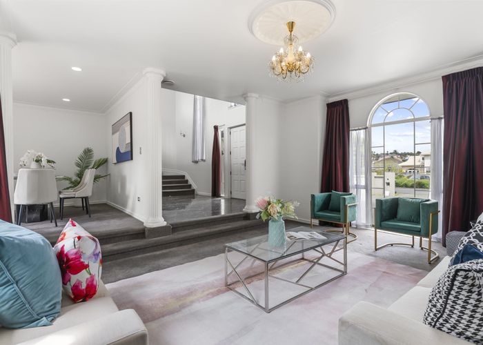  at 9 Nathan Close, Somerville, Manukau City, Auckland