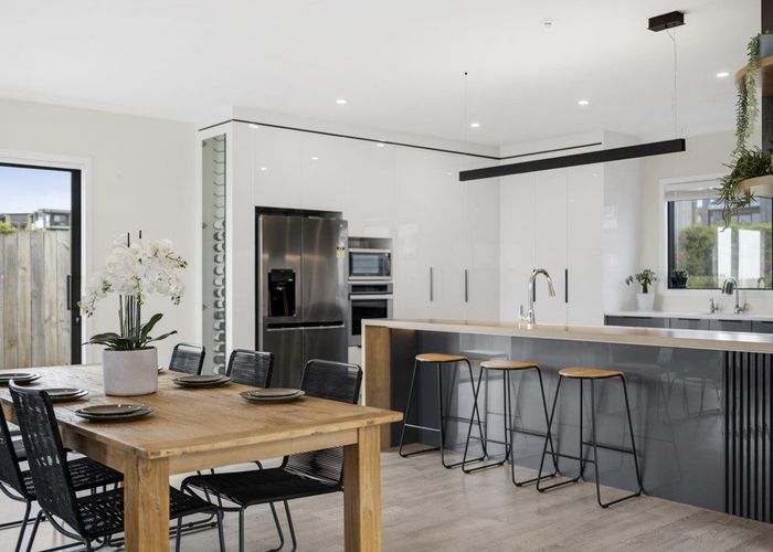  at 11 Whawhaki Road, Beachlands, Manukau City, Auckland