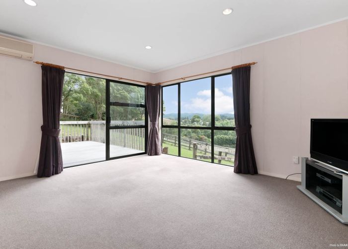  at 4 Frances Place, Papakura