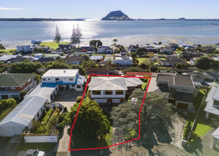  at 10 Acklam Avenue, Otumoetai, Tauranga