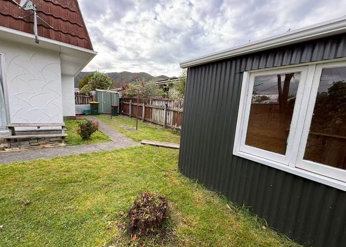  at 4/8a wainui Road, Waiwhetu, Lower Hutt, Wellington