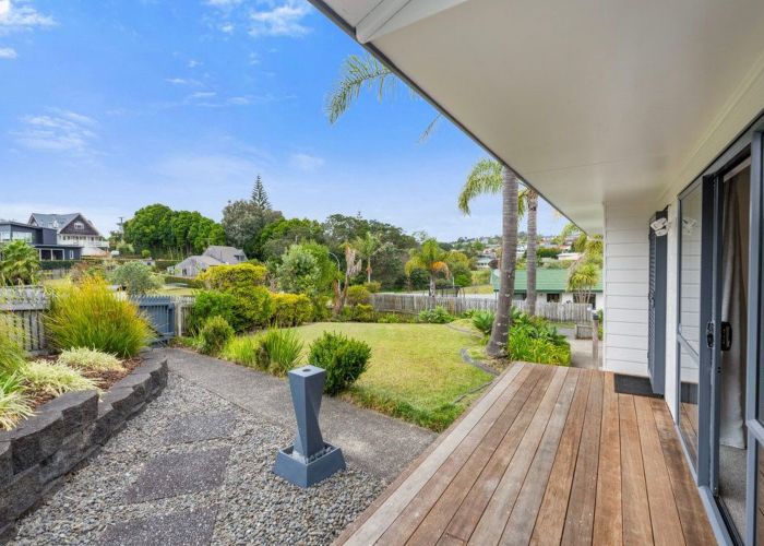  at 1/6 Knott Road, Stanmore Bay, Whangaparaoa