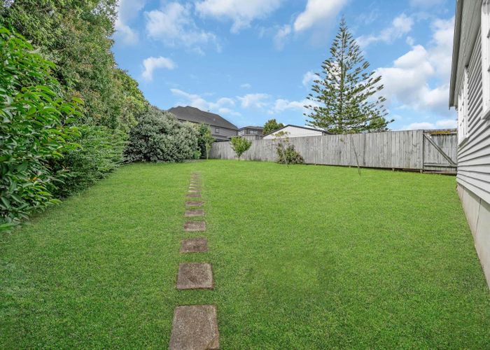  at 15 Westall Road, New Lynn, Waitakere City, Auckland