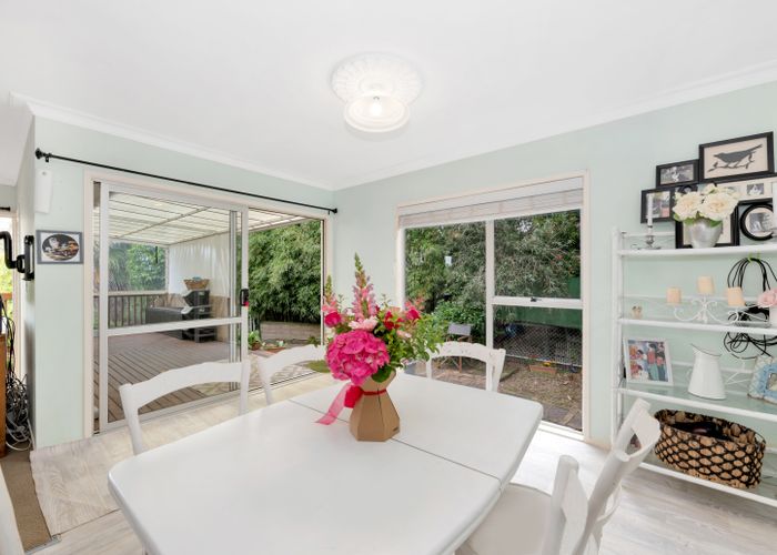  at 8 Aries Place, Shelly Park, Auckland