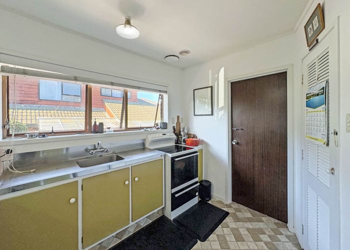  at 1/6 Kimberley Road, Epsom, Auckland