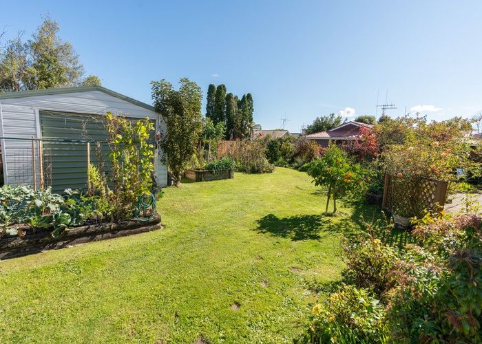  at 12 Piccadilly Lane, Hillcrest, Hamilton