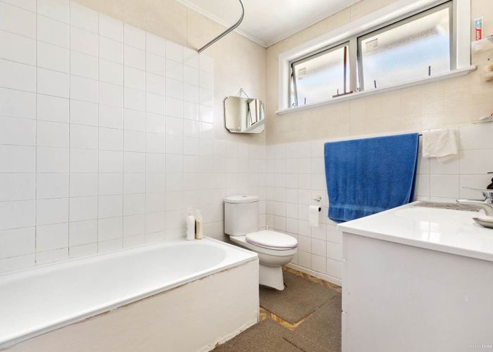  at 78 Bruce Road, Glenfield, Auckland