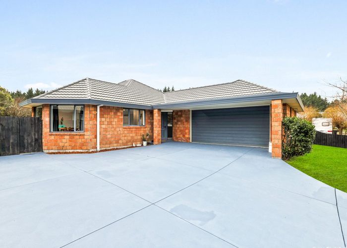  at 21 Forest Drive, Parklands, Christchurch