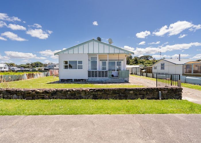  at 923 East Coast Road, Pokeno