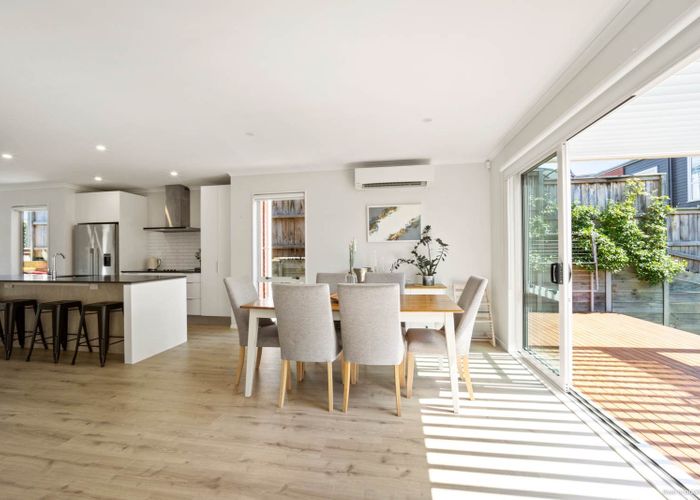  at 9 Orowaru Avenue, Massey, Waitakere City, Auckland