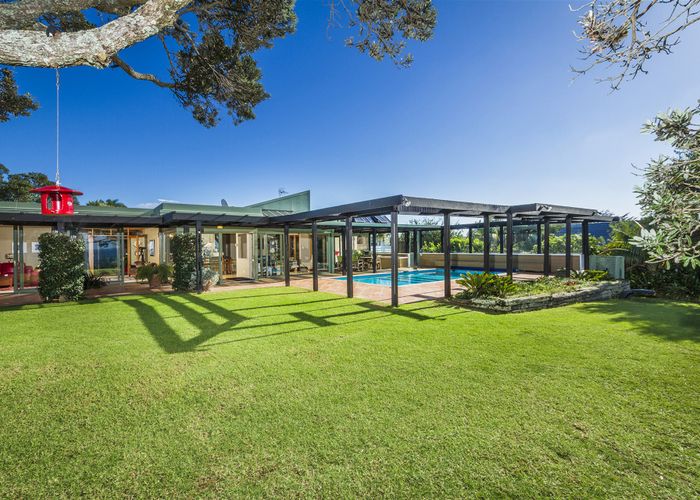  at 275 Beach Road, Campbells Bay, Auckland