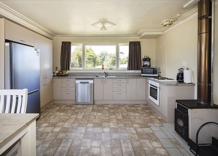  at 174 Parsons Road, Weston, Oamaru