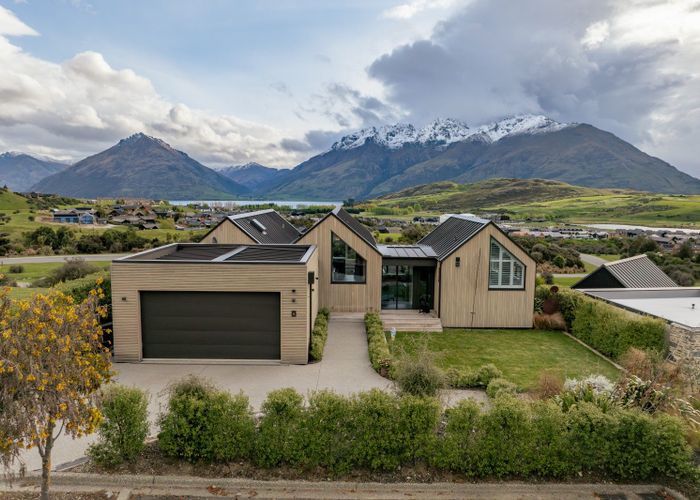  at 4 McKellar Drive, Jacks Point, Queenstown-Lakes, Otago