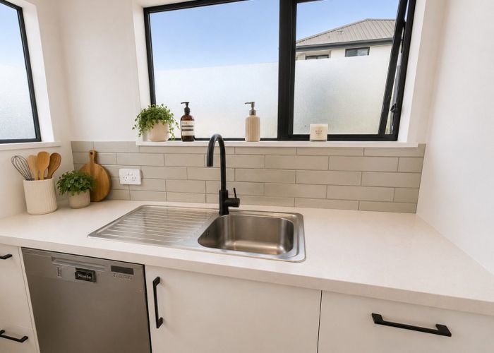  at 6/96 Poulson Street, Addington, Christchurch