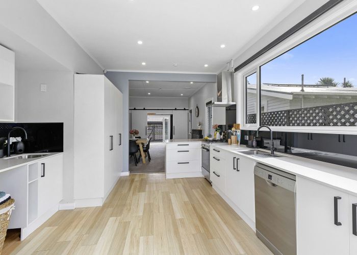  at 10 Byron Street, Petone, Lower Hutt, Wellington