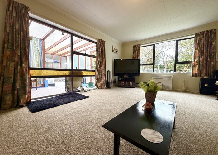  at 122 California Drive, Totara Park, Upper Hutt, Wellington