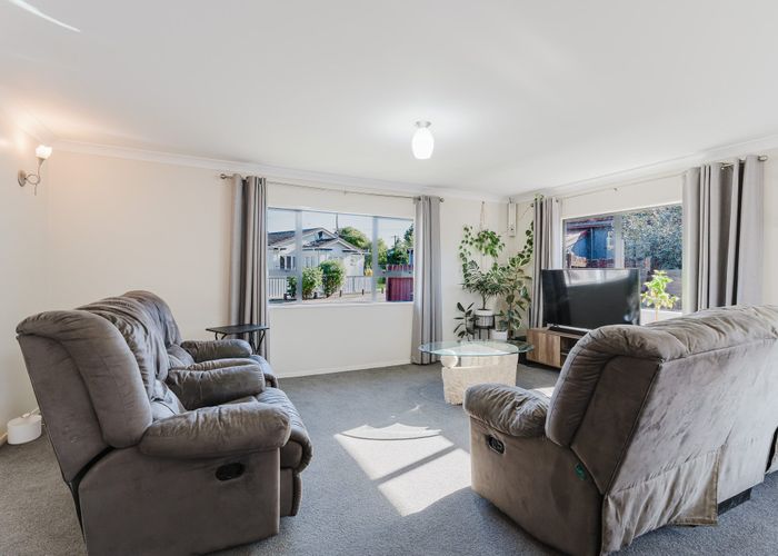  at 15A Forest Lake Road, Forest Lake, Hamilton, Waikato