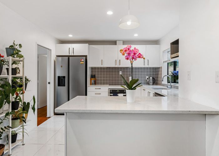  at 88b West Harbour Drive, West Harbour, Waitakere City, Auckland