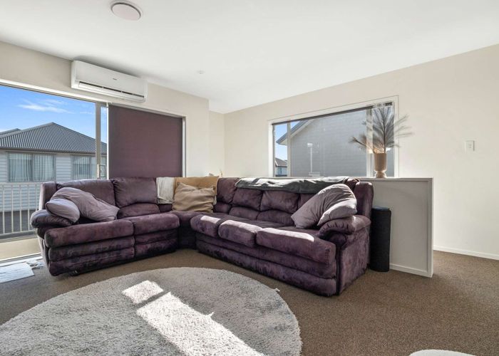  at 2/26 Hollowout Street, Takanini, Papakura, Auckland