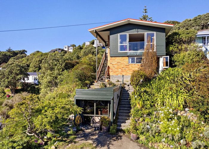  at 86 Totara Road, Miramar, Wellington