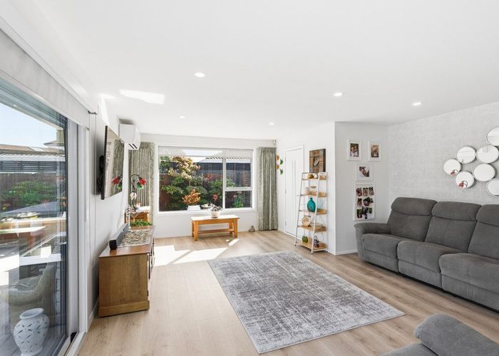  at 2/77 Frankleigh Street, Somerfield, Christchurch City, Canterbury